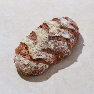 לחם אגוזים וצימוקים