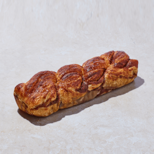 עוגת הבית שמרים קינמון