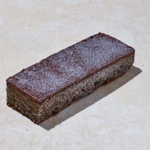 עוגת פרג עם ציפוי שוקולד